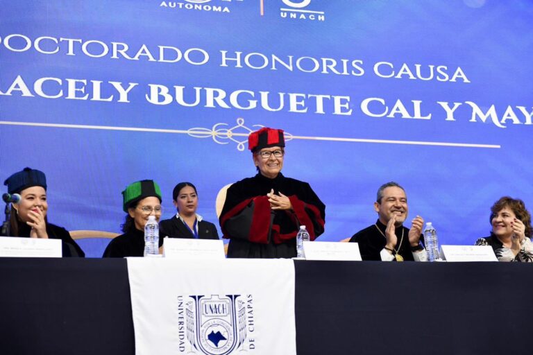 Entrega UNACH el Doctorado Honoris Causa a Ruby Aracely Burguete Cal y Mayor