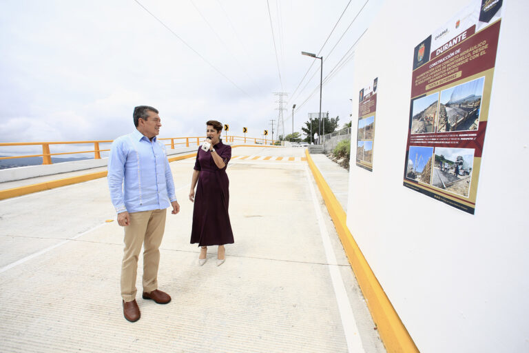 Inaugura Rutilio Escandón pavimentación de la Calle Lagunas de Montebello en la Colonia Laguitos