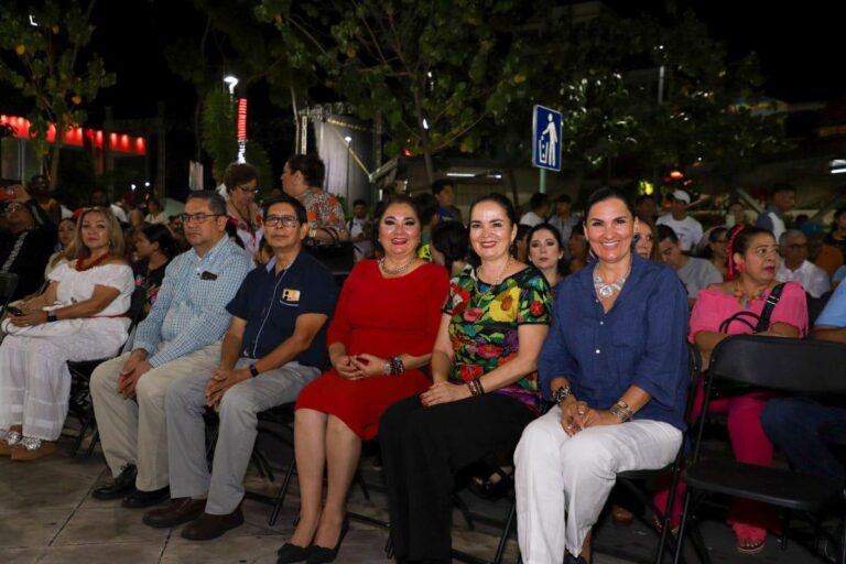 CELEBRA TAPACHULA 200 AÑOS DE LA ANEXIÓN DE CHIAPAS A MÉXICO CON PROYECCIÓN MONUMENTAL