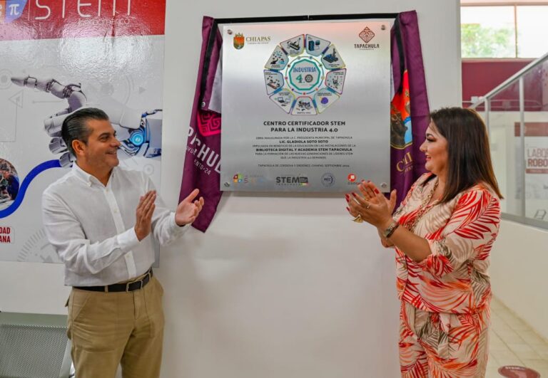 AYUNTAMIENTO DE TAPACHULA INAUGURA ACADEMIA STEM Y BIBLIOTECA DIGITAL