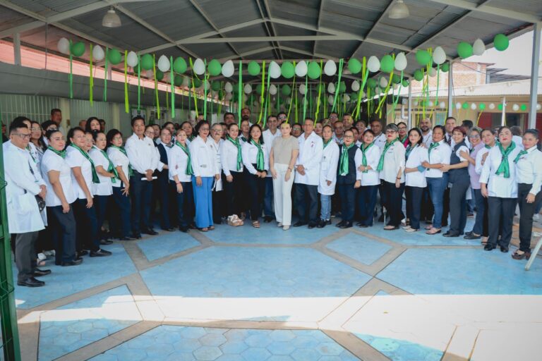 Valeria Rosales fue invitada a la remodelación del Centro de Salud de Villaflores