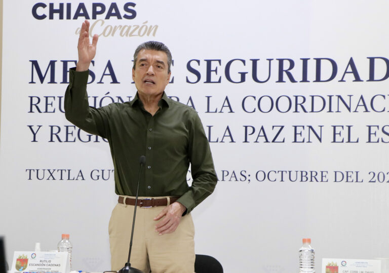 Informa Rutilio Escandón que se brinda atención a población afectada por lluvias; pide extremar precauciones