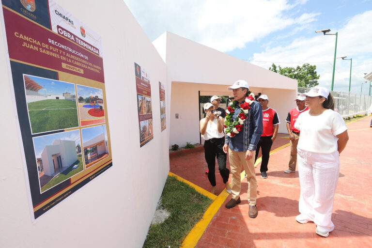 En Jiquipilas, Rutilio Escandón inaugura reconstrucción integral de cancha de futbol