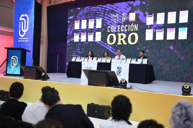 Presentan la Colección de Oro Medio Siglo de la UNACH