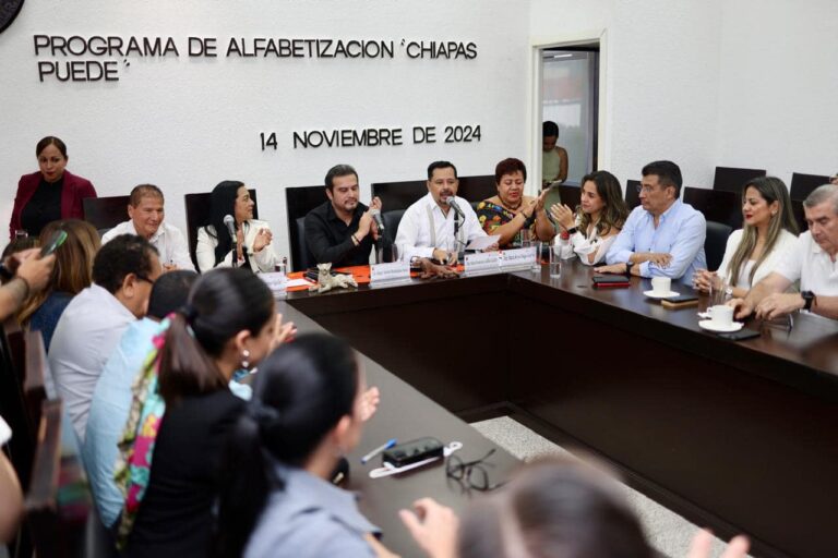 Presentan en Congreso programa de alfabetización “Chiapas Puede”