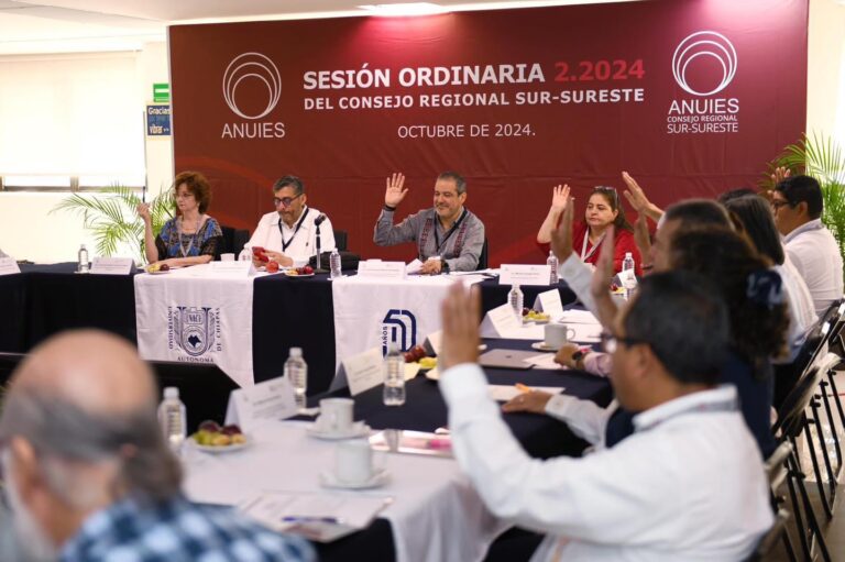 Rinde el rector de la UNACH, Carlos Faustino Natarén Nandayapa, informe de la gestión 2021-2024 del Consejo Regional Sur-Sureste de la ANUIES