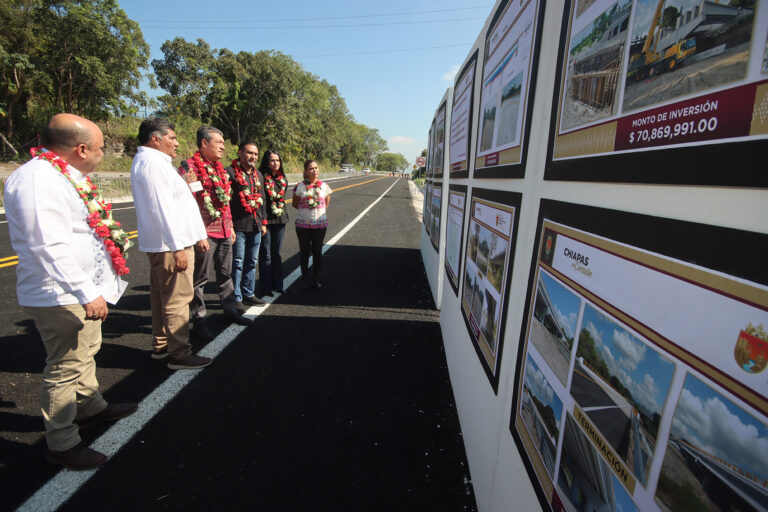 Rutilio Escandón inaugura el puente Río Blanco y la cuarta etapa de la carretera La Angostura-Pujiltic