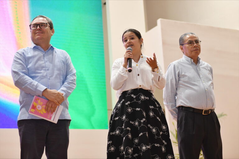 El séptimo arte se proyecta en el auditorio Los Constituyentes de la UNACH