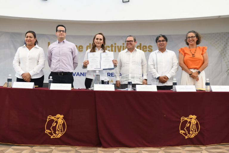 Exponen avances de la Facultad de Lenguas Tuxtla de la UNACH en distintos rubros