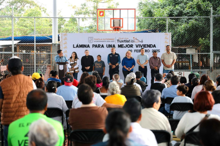 Continúa el programa “Láminas para una Mejor Vivienda” en Patria Nueva