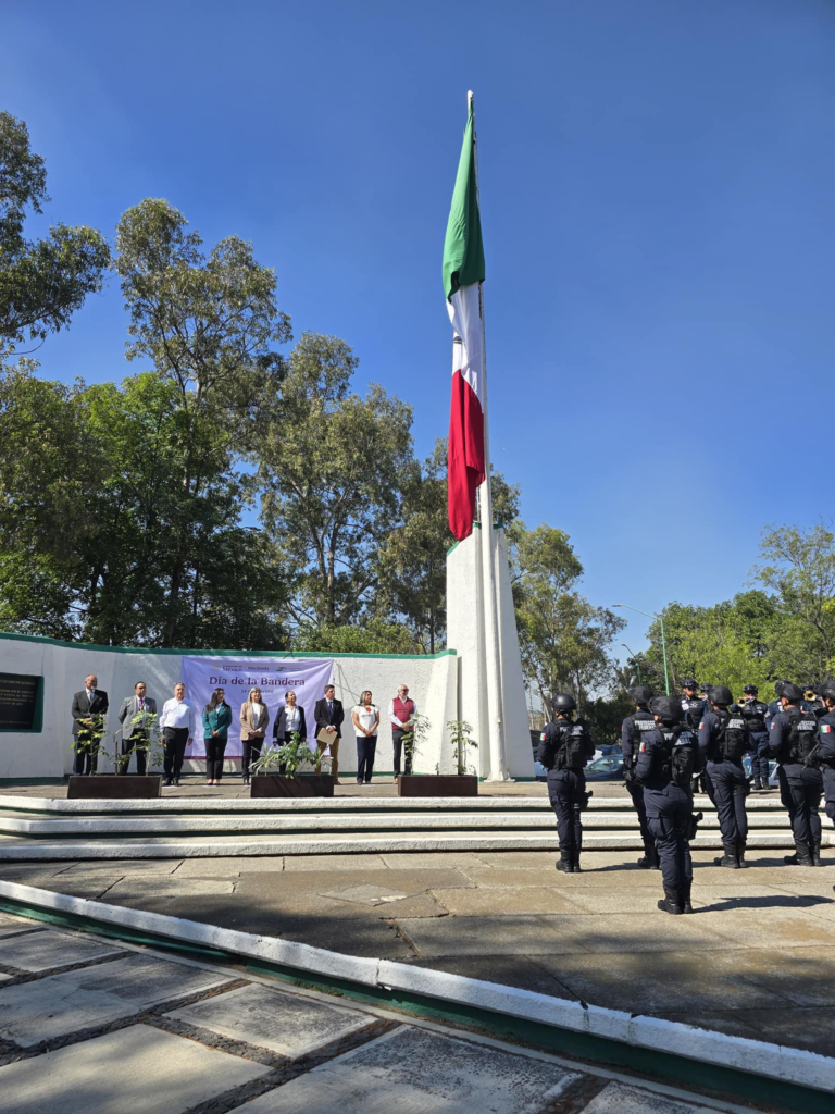 FINABIEN conmemora el Día de la Bandera y resalta su significado como símbolo de unidad y esperanza