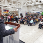 Inicia ISSSTE entrega de credenciales con vigencia permanente para jubilados y pensionados.