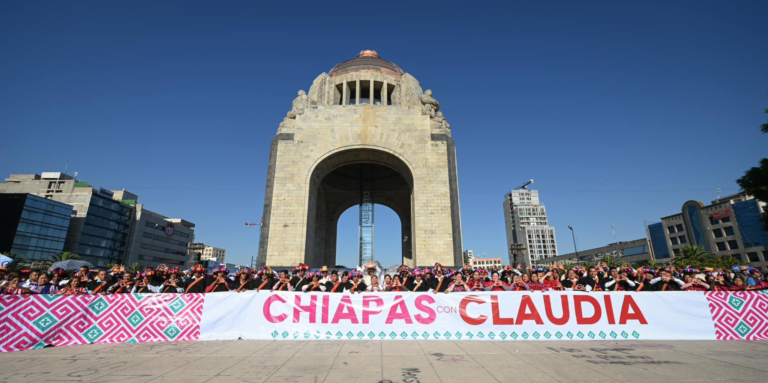 Total respaldo chiapaneco a Claudia Sheinbaum en el Zócalo