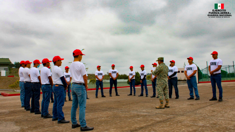 Disciplina y trabajo en equipo: Así se vive el adiestramiento del Servicio Militar Nacional en Veracruz