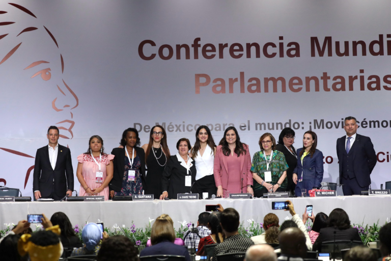 Liderazgo femenino en acción: Legisladoras de 62 países impulsan la igualdad en la política