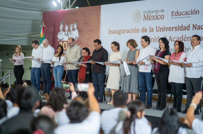 Claudia Sheinbaum inaugura la Universidad Nacional Rosario Castellanos en Comitán junto a Eduardo Ramírez