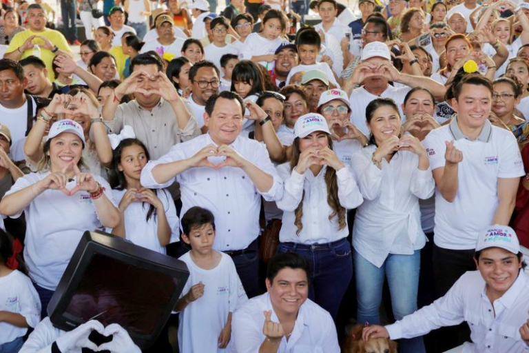 Festival Renacer reúne a familias yucatecas para fortalecer valores y bienestar social