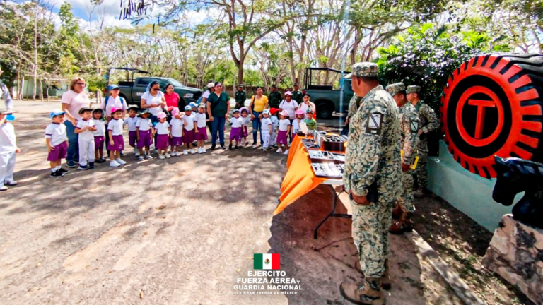 Exalumnos del Colegio “Malala Centro de Aprendizaje” visitan el 20° Regimiento de Caballería Motorizado en Valladolid