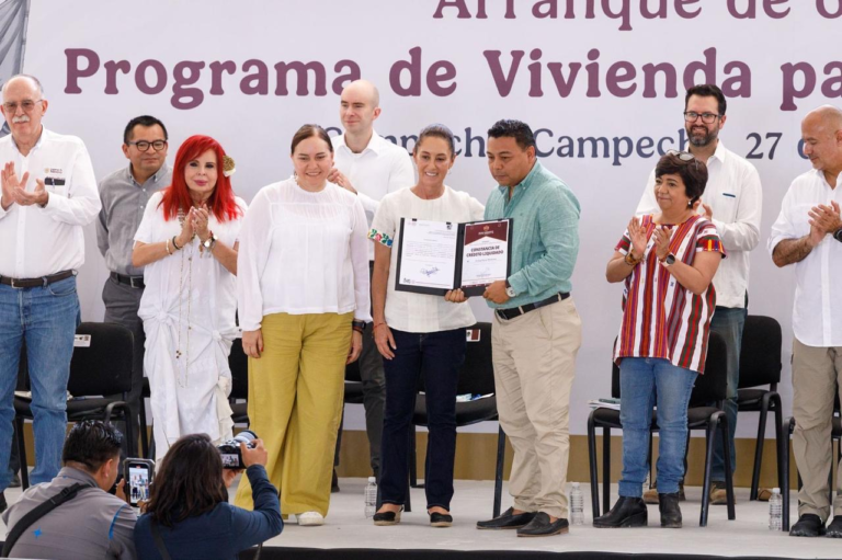 En Campeche, FOVISSSTE entrega Constancias de Finiquito como parte de su transformación social