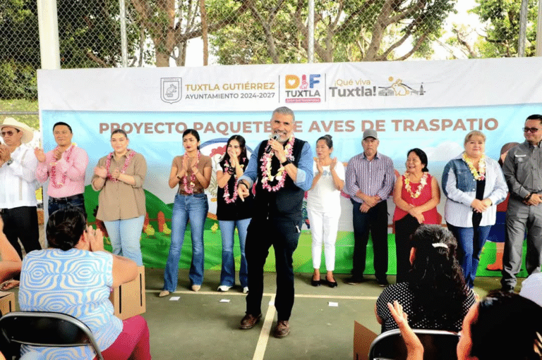 Impulsan autosuficiencia alimentaria con entrega de 5,490 aves a mujeres del Ejido El Jobo y colonias vecinas