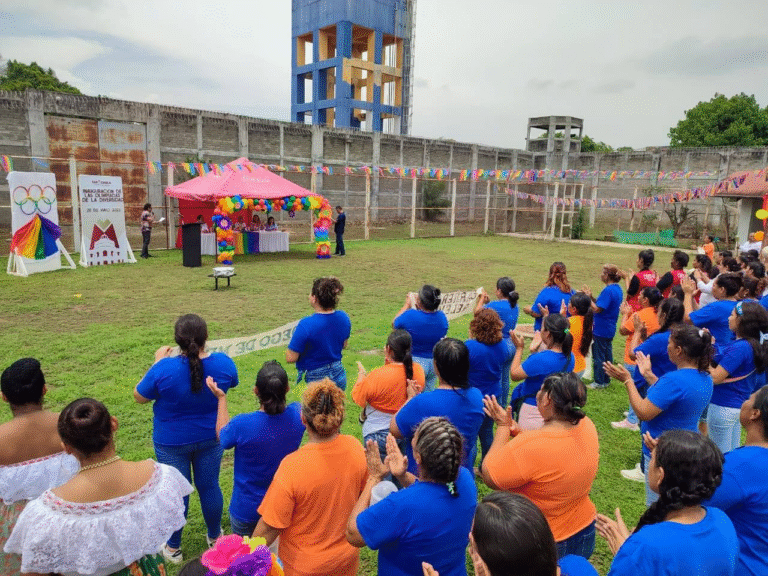 Internas del CERSS No. 04 participan en Olimpiadas para fortalecer su bienestar físico y emocional