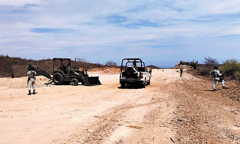 FGR asegura armas e inutiliza pista clandestina durante cateo en San José del Cabo