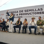 Gobernador Eduardo Ramírez entrega semilla de maíz a 15 mil productores en Villaflores