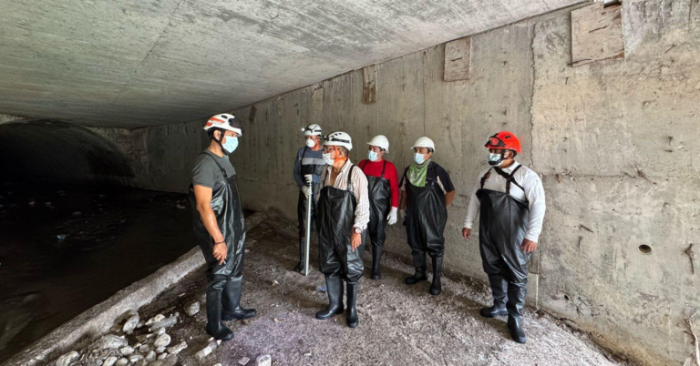Ayuntamiento y vecinos de San Roque supervisan trabajos en embovedado y refuerzan medidas preventivas