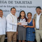 Inicia entrega de tarjetas de la beca “Benito Juárez” para estudiantes del CBTis 95 en Yucatán