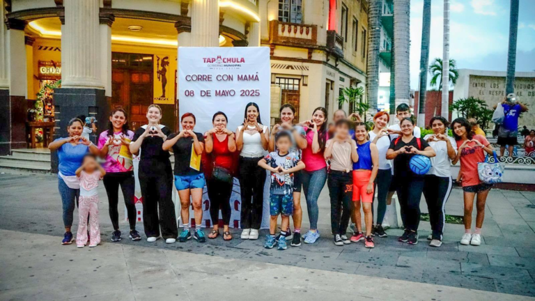 “Corriendo con Mamá” une a familias tapachultecas en una jornada deportiva llena de alegría