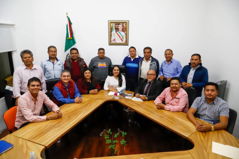 Reafirma presidenta municipal compromiso de unidad con presidentes auxiliares