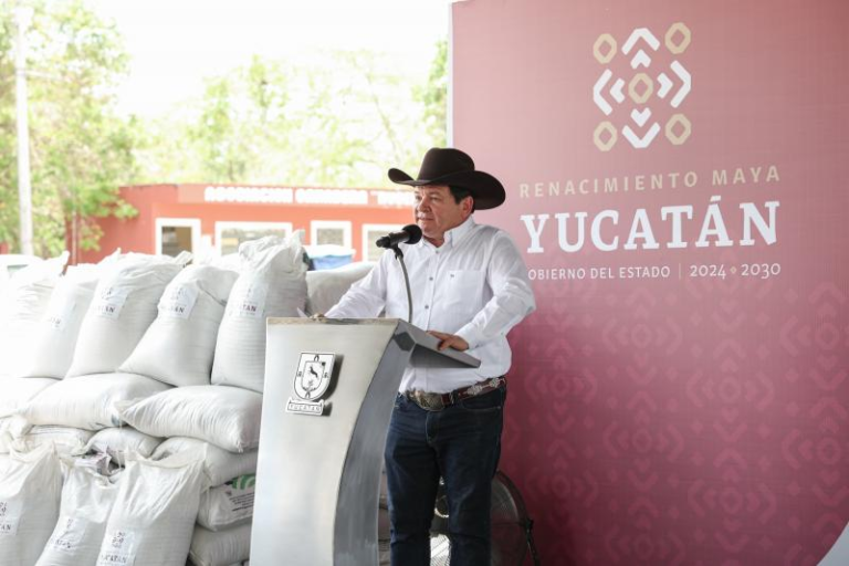 Inicia entrega de apoyos del Programa de Secas 2025 para más de 2,700 ganaderos en Yucatán