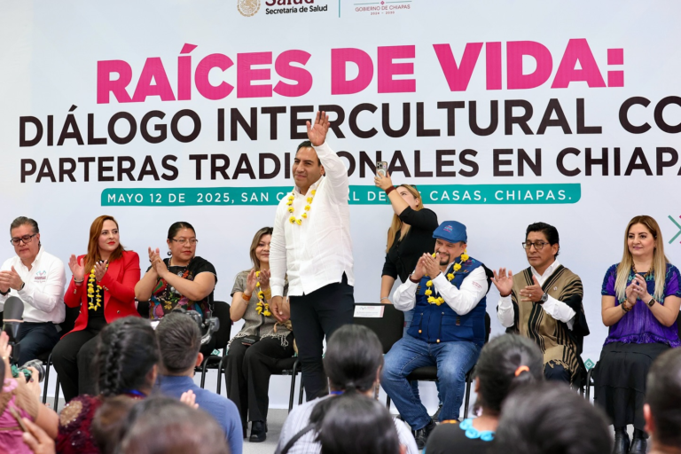 Reivindican en Chiapas la labor ancestral de las parteras en diálogo intercultural