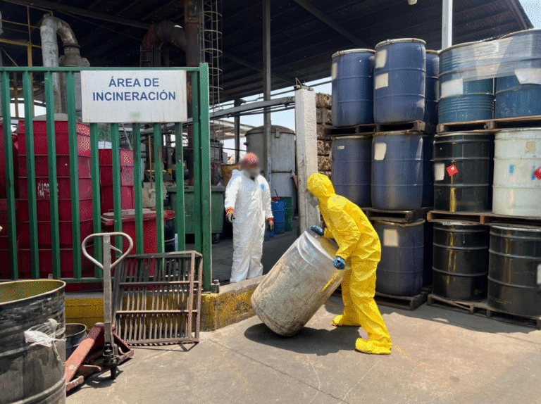 FGR destruye más de 13 toneladas de precursores químicos y metanfetamina en operativo nacional