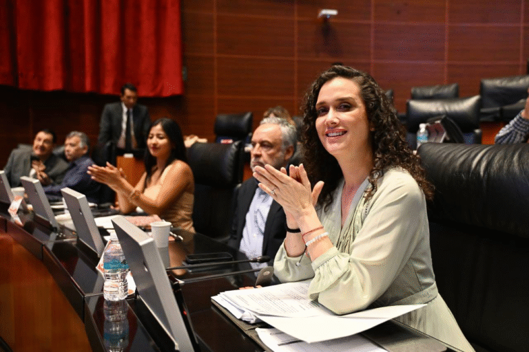 Desde la Comisión Permanente, legisladores rechazan propuesta de gravar remesas de migrantes