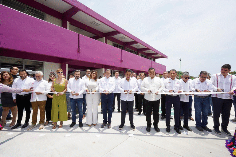 Eduardo Ramírez impulsa educación tecnológica en jóvenes con el programa Conecta Chiapas
