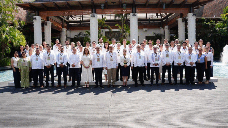 SAT reconoce coordinación fiscal con estados durante reunión nacional en Nayarit