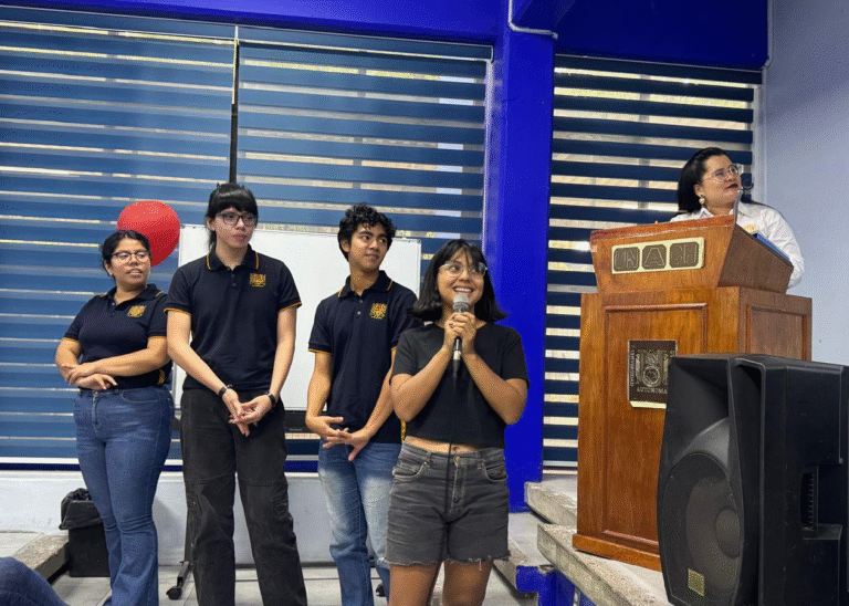 Estudiantes de la UNACH reciben diploma internacional COIL por fortalecer competencias lingüísticas