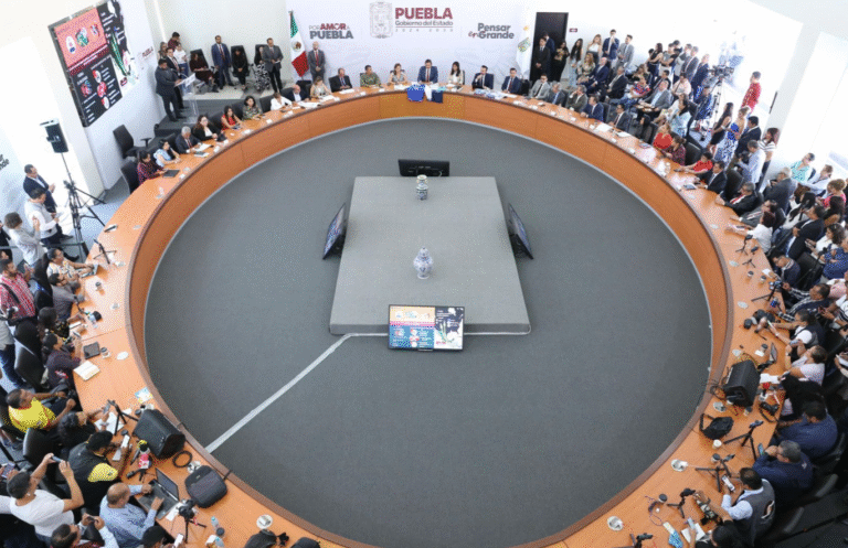 Alejandro Armenta anuncia ajustes en el gabinete estatal para fortalecer el trabajo del gobierno en Puebla