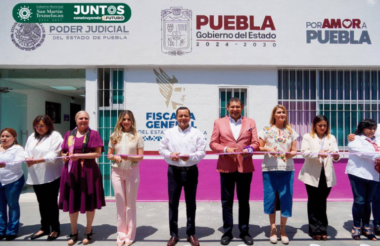 Inauguran Alejandro Armenta y Juan Manuel Alonso la Casa Carmen Serdán en San Martín Texmelucan