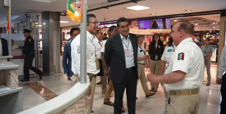 Comisionado del INM supervisa filtros migratorios en el AICM para fortalecer trato humanitario y eficiencia operativa