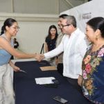 Estudiantes de la UNACH reciben beca Jóvenes Escribiendo el Futuro
