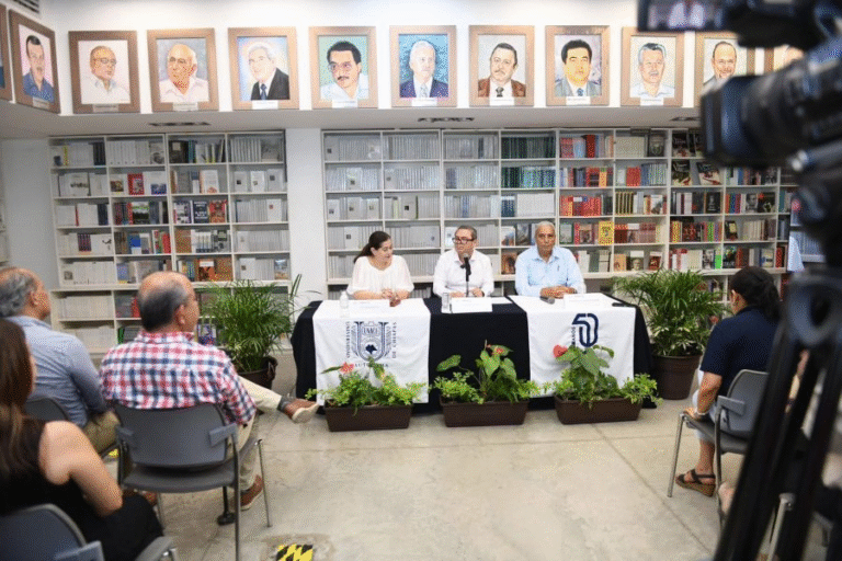 Marca UNACH promueve cultura emprendedora con ponencia sobre innovación en Cuba