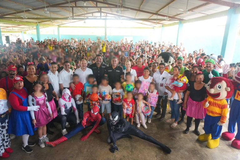 Yamil Melgar celebra el Día del Niño con familias del ejido Raymundo Enríquez