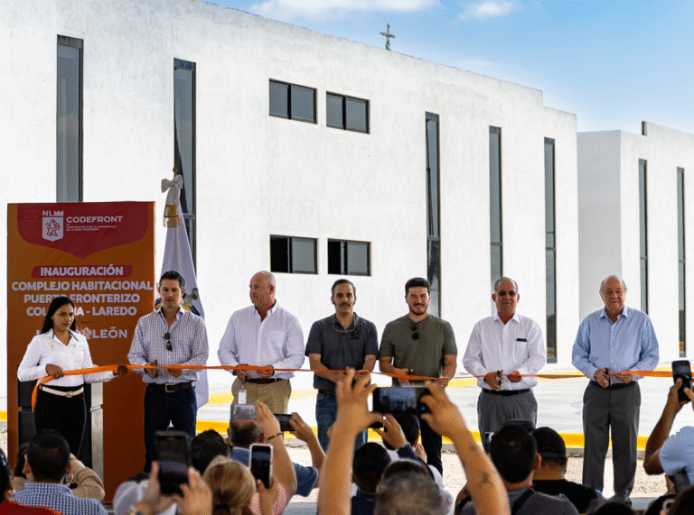 Samuel García inaugura complejo habitacional en Aduana Colombia para operación 24/7