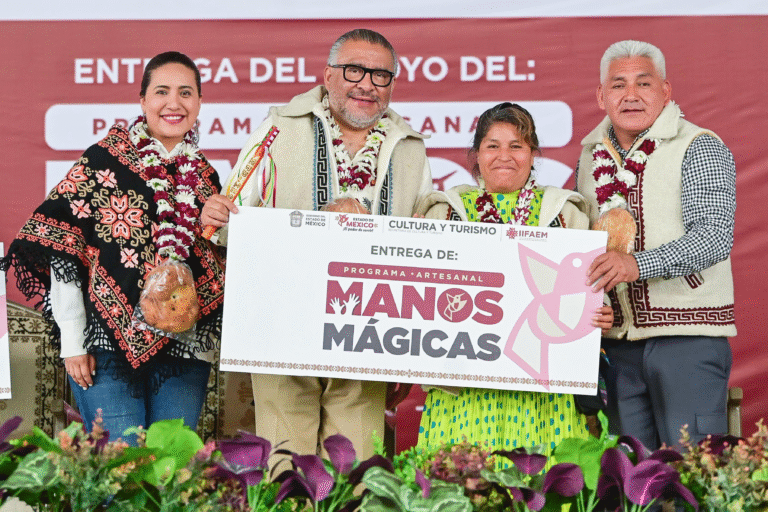 Gobierno del Estado de México impulsa a mil 900 artesanas y artesanos con el programa Manos Mágicas 2025