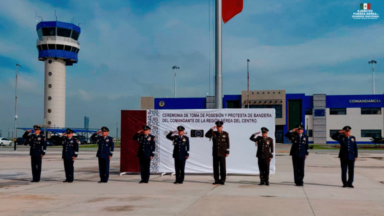 Toma posesión nuevo Comandante de la Región Aérea del Centro en Santa Lucía