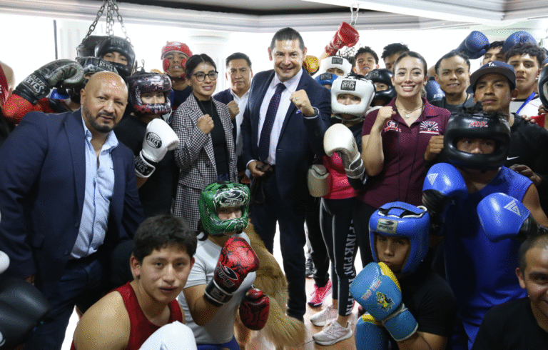 Alejandro Armenta impulsa el boxeo poblano como motor de bienestar y seguridad