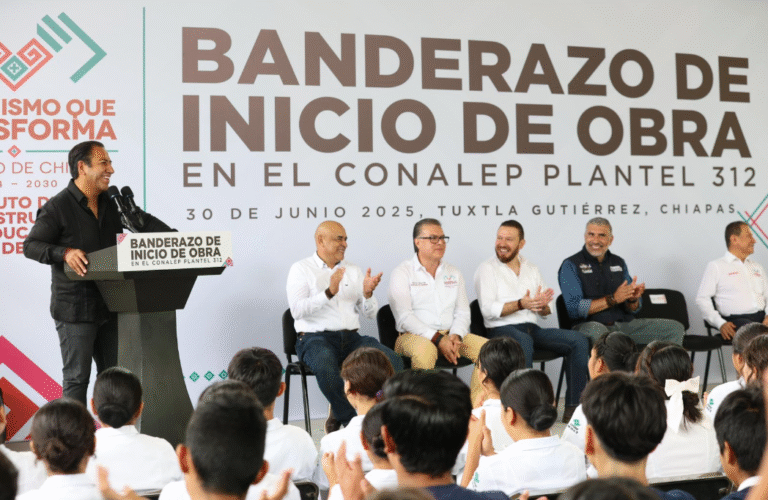 Eduardo Ramírez dignifica espacios escolares y promueve inclusión digital en el Conalep 312