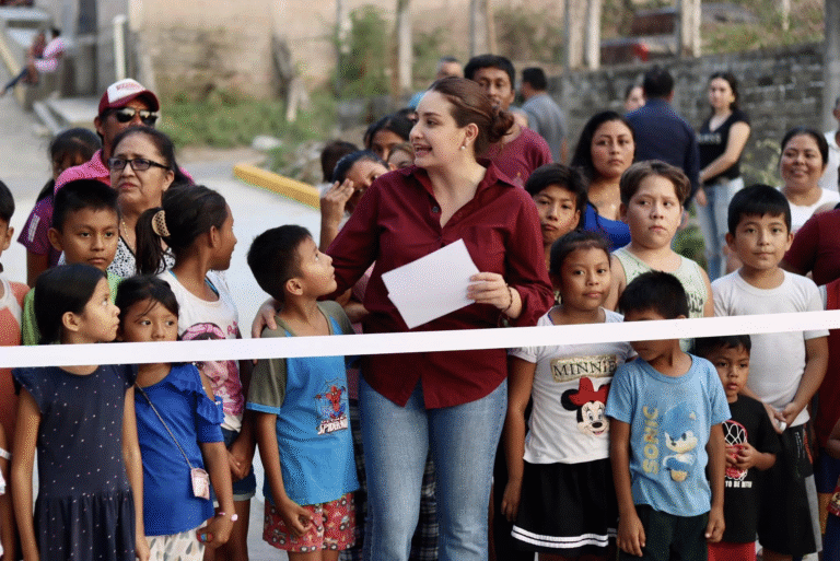 Valeria Rosales transforma el barrio Trapiche con nueva calle pavimentada